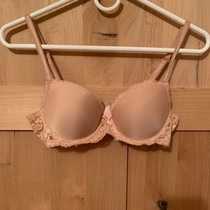 Victoria Secret 34B Dream Angels lightly lined